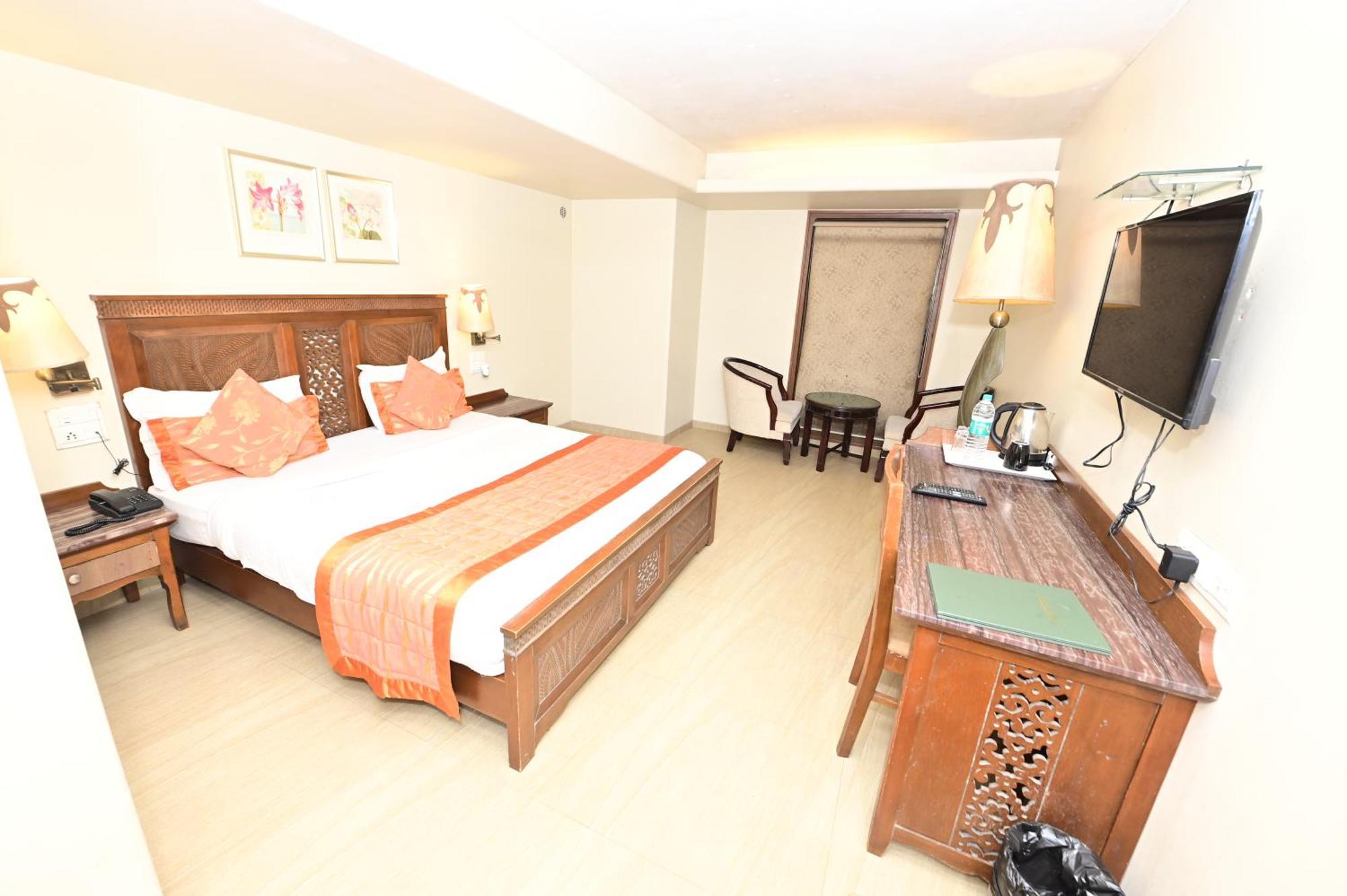 Hotel Sai Inn Mumbai  Buitenkant foto