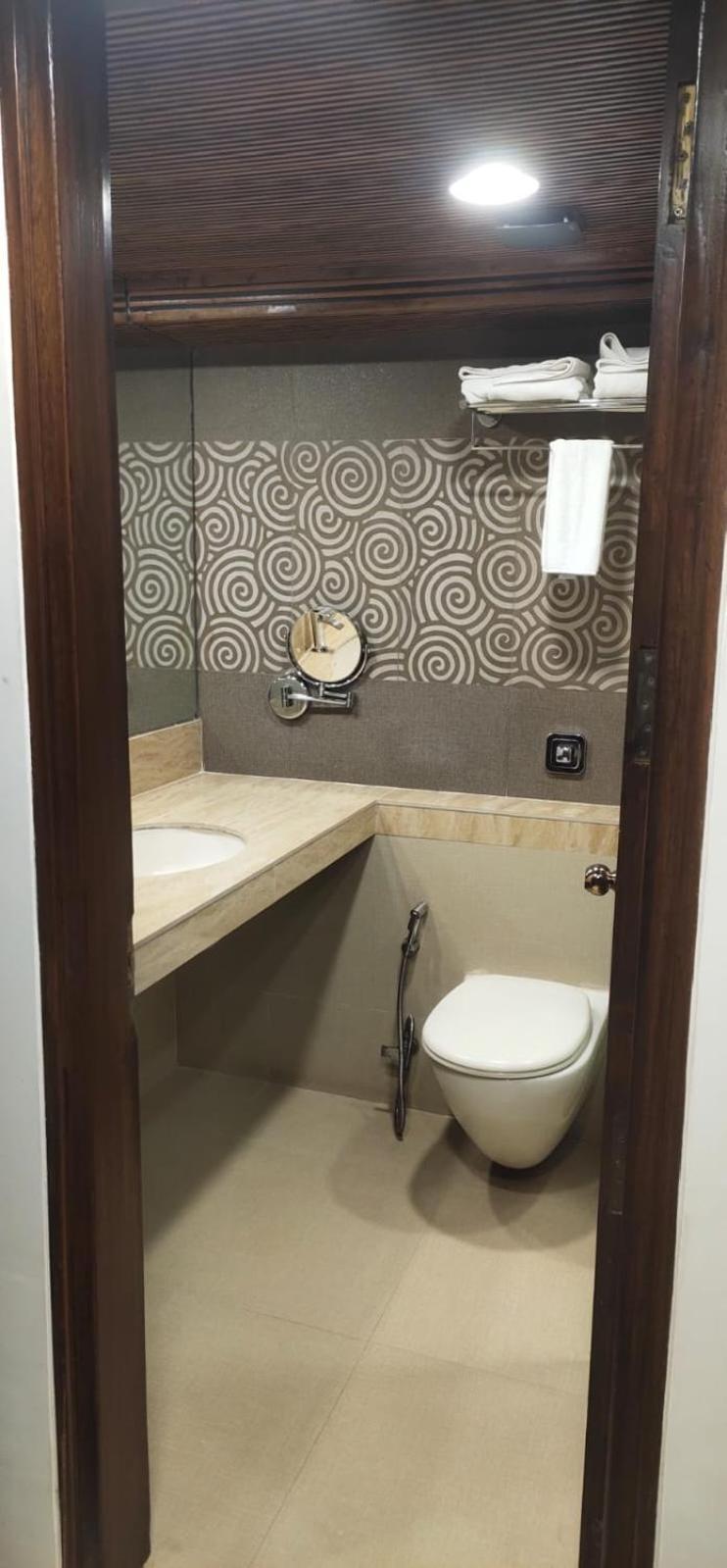 Hotel Sai Inn Mumbai  Buitenkant foto